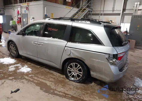 2013 Honda Odyssey Ex-L z USA, uszkodzony, nr VIN 5FNRL5H68DB080045